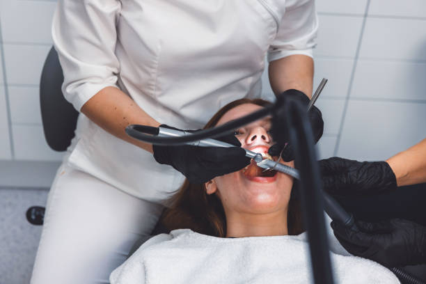 Best Holiday Emergency Dentist in Desert Aire, WA